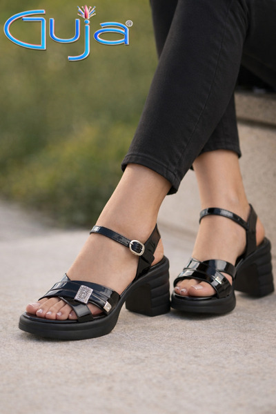 Guja 26Y453-4 صندل بكعب عالٍ