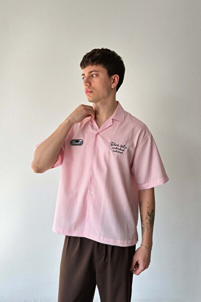 Flaw Wear Uronite u vezenu prugastu košulju kratkih rukava