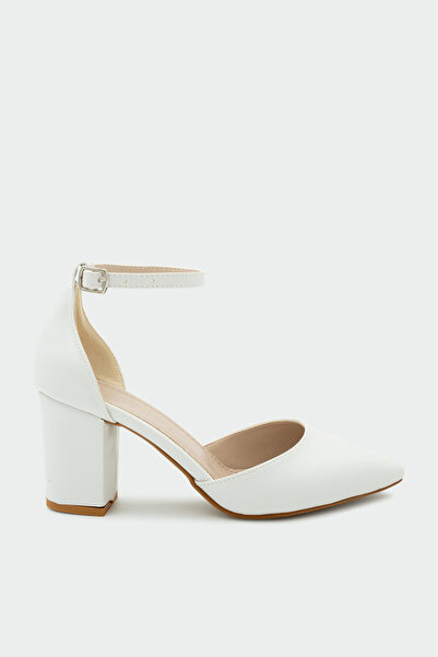 LAMİNTA حذاء فانيسا كلاسيك الأبيض ذو الكعب العالي للنساء