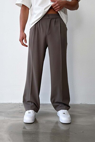 Flaw Wear بنطلون من القماش المطوي ذو تصميم فضفاض ومدخن