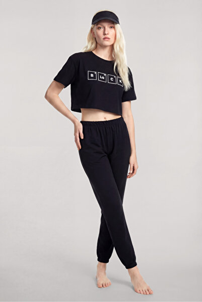 Akbeniz Set pantaloni și tricou crop imprimat, negru