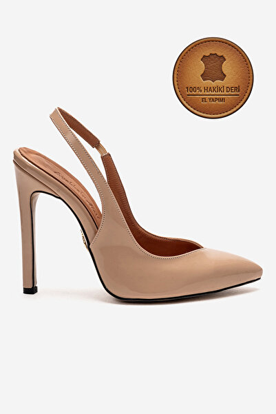 Ayakkabı Ateşi Γνήσιο δέρμα, γυμνό λουστρίνι, με μυτερή μύτη και αμβλεία σόλα...