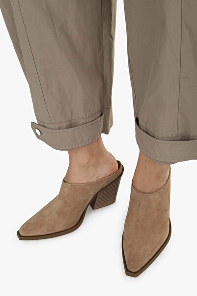 Shoeberry Papuci cu toc din piele de căprioară autentică Avelia Sand pentru f...