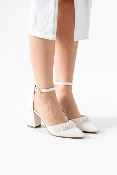 YARENAY Λευκά Σατέν Παπούτσια με Πέρλες και Χαμηλό Χοντρό Τακούνι