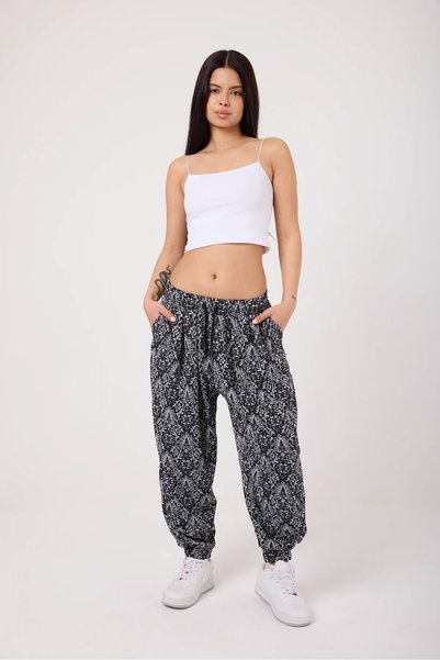 SUPERBLUE Pantaloni sport tip baghetă cu imprimeu în stil streetwear pentru femei