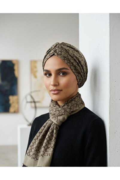 w white stars sports & wear Double Sided C Pattern Shawl