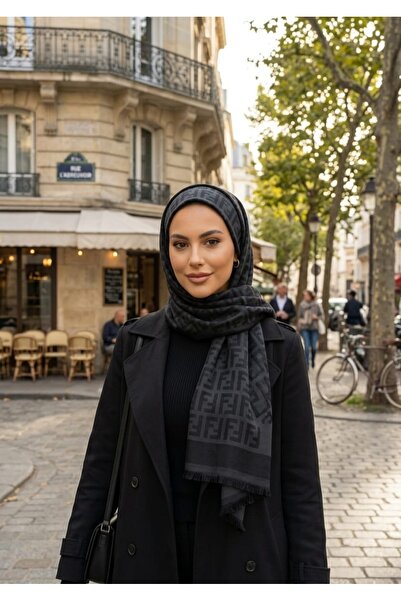 white stars شال بنمط حرف F مزدوج الجوانب