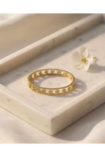 B&T Bujiteri Gold Steel Clamp with Flower Detail