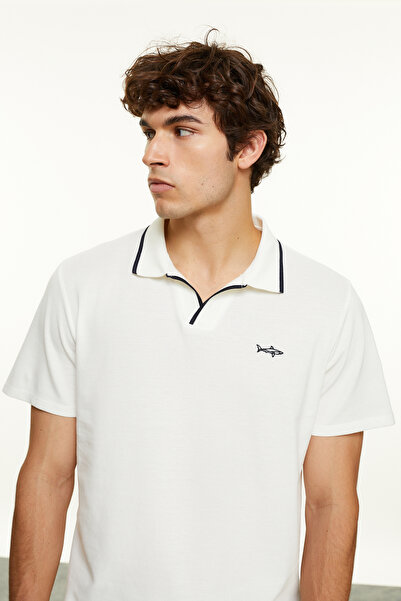 Mudo تي شيرت بياقة بولو وقصة عادية