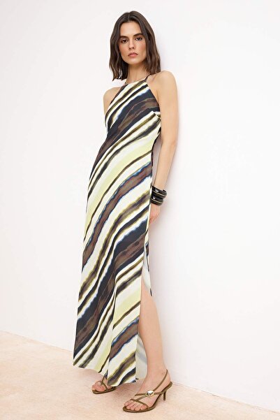 Trendyol Collection Rochie maxi din țesătură din satin - multicoloră, imprime...