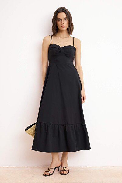 Trendyol Collection Rochie maxi neagră din material cu bretele și talie drapa...