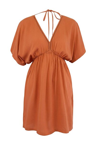 Trendyol Collection Κιρέιτ Φόρεμα Μίνι Παραλίας Υφαντό Με ντεκολτέ στην πλάτη...