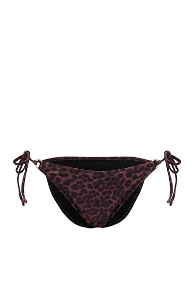 Trendyol Collection ملابس سباحة عادية مع إكسسوارات بنقشة الفهد TBESS24BA00135