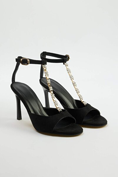 TRENDYOL SHOES Μαύρα σουέτ πέτρινα λεπτομερή γυναικεία παπούτσια με τακούνι 9...