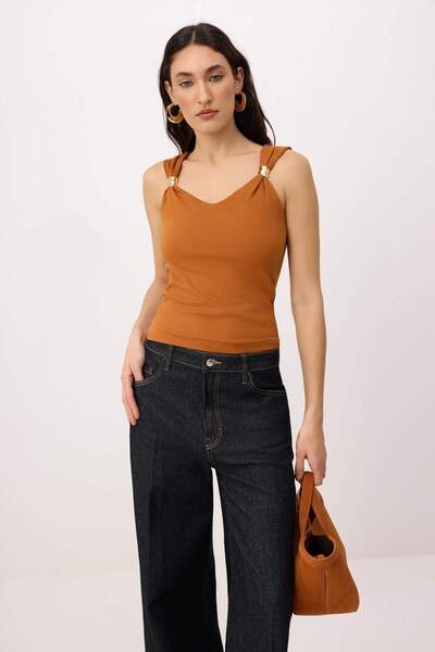 Trendyol Collection Tile Fitted/V-Neck Soft Knitted Blouse with Accessory Det...