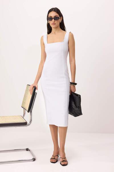 Συλλογή Trendyol Λευκό εφαρμοστό φόρεμα με χοντρές τιράντες Maxi Υφαντό TWOSS...
