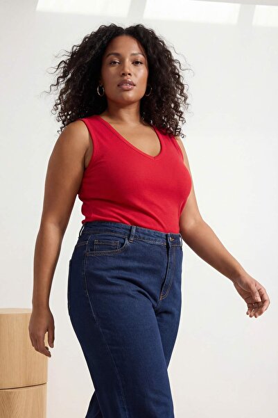 Trendyol Curve Rotes, eng anliegendes, ärmelloses, elastisches Strick-Tanktop...
