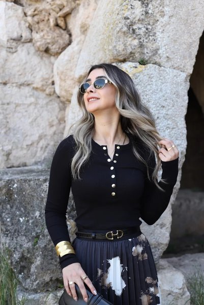 bytugcekaya Siyah Patlı Düğmeli Bluz