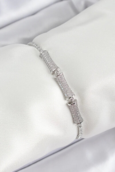 Skygo سوار نسائي من النحاس والفضة اللون مرصع بحجر الزركون - TJ-BB7071