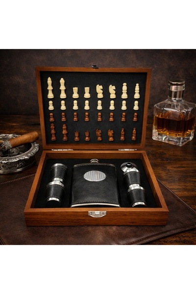 velve Set GivesDrink's pentru barbati,piese pentru sah,plosca,4 pahare imbrac...