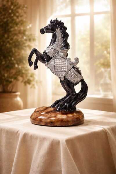 Yaratıcı sanatlar atölyesi İşlemeli Eyerli Büyük Boy Şahlanan At Heykel 35 CM...