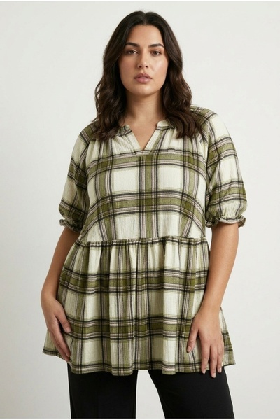 Stil Diva Tricou cu mânecă scurtă, cu decolteu în V, cu volane, cu talie elas...