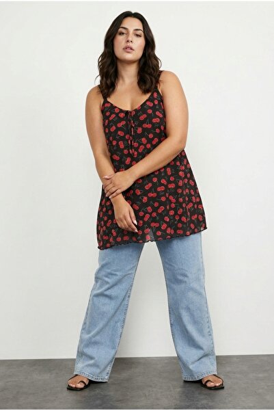 Stil Diva Μπλουζάκι με λεπτομέρεια με λαιμόκοψη V με λουράκι 322672