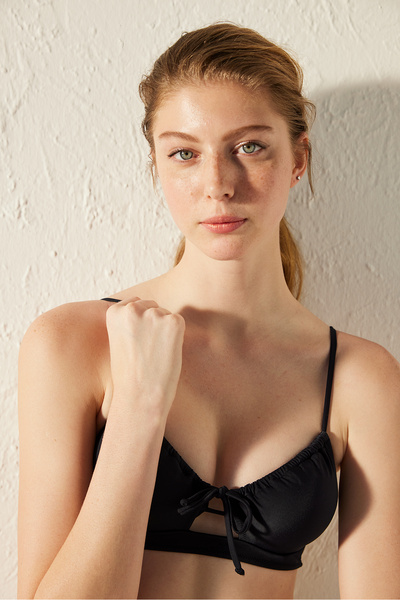 Penti Basic Front Opening Siyah Bikini Üstü