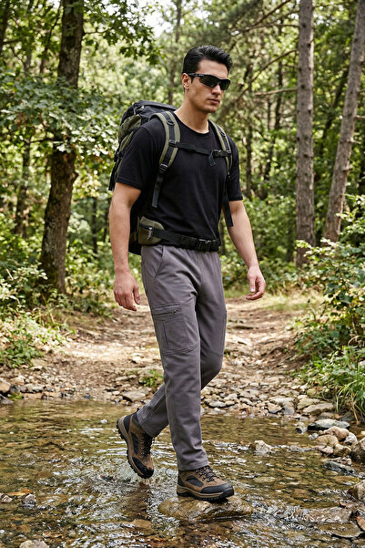 Buratti بنطلون رجالي بقصة عادية وجيوب عادية وتفاصيل مفصلة مناسب للرحلات والتو...