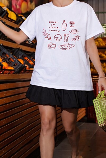 Monila Γυναικείο T-Shirt από ύφασμα Premium σε χρώμα εκρού με τύπωμα oversized