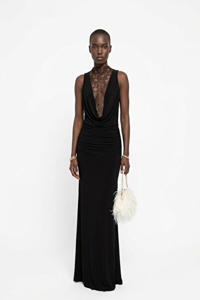 RNYA Studio Kadın Siyah Dantel Detaylı Degaje Yaka Drapeli Abiye Elbise