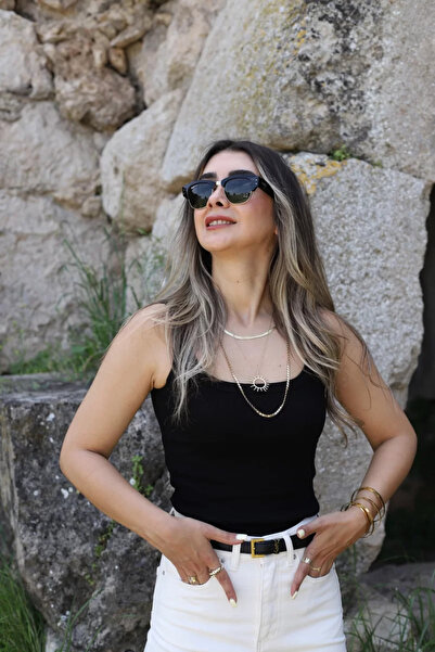 bytugcekaya Чорна футболка з V-подібним вирізом