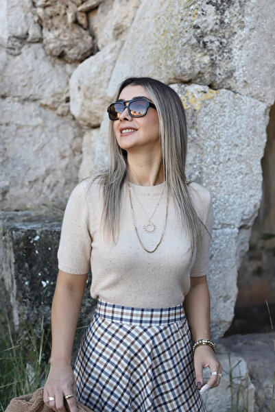 bytugcekaya Bej Standart Beden Pullu Simli Triko Kazak