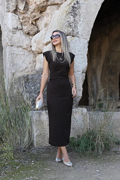 bytugcekaya Rochie maro cu mâneci zero cu piatră