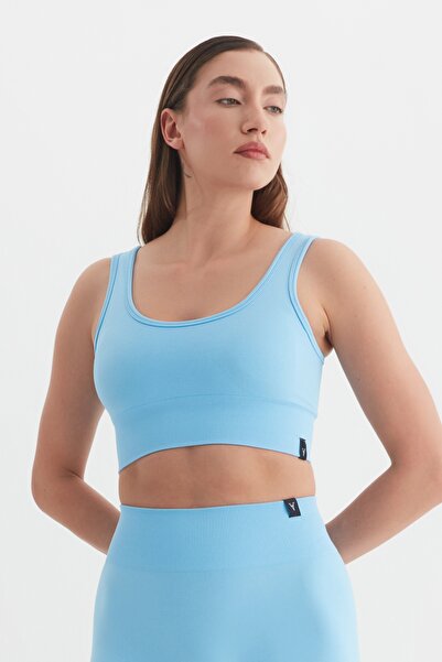 cervus Top crop cu sutien sport Essential Strappy Recovery