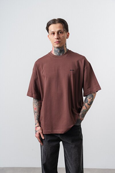 Respire تي شيرت رجالي كبير الحجم بتفاصيل نصية كاكاو