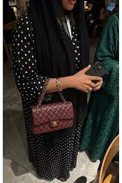 lune عباية منقطة، عباية سوداء وبيضاء مع وشاح بلون مطابق