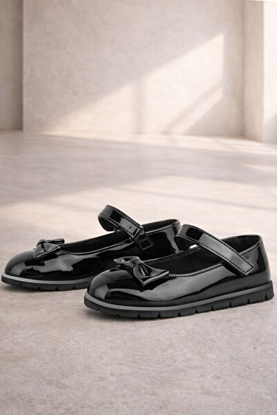 Rakerplus Balerini pentru fete cu fundă și velcro din piele neagră