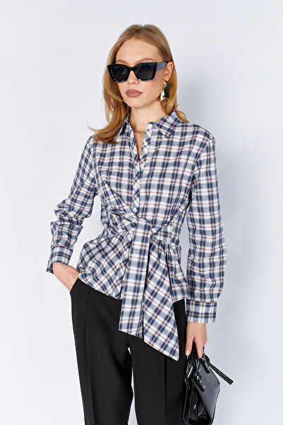 Manche قميص منقوش بتفاصيل ربط باللون الأزرق الداكن |   MKS1610822-1