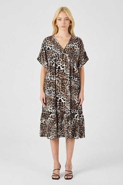 bacc Φόρεμα Leopard V-Neck oversized Cut Με σχέδιο Double Με τσέπες Με βολάν