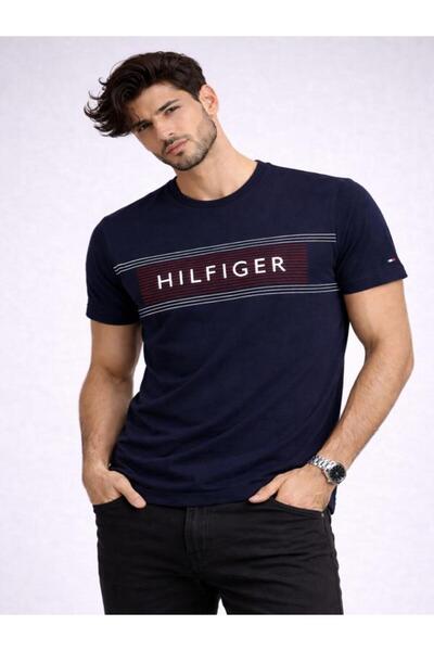 Tommy Hilfiger MEN'S CHEST BRAND LOVE REGULAR FIT T-SHIRT
