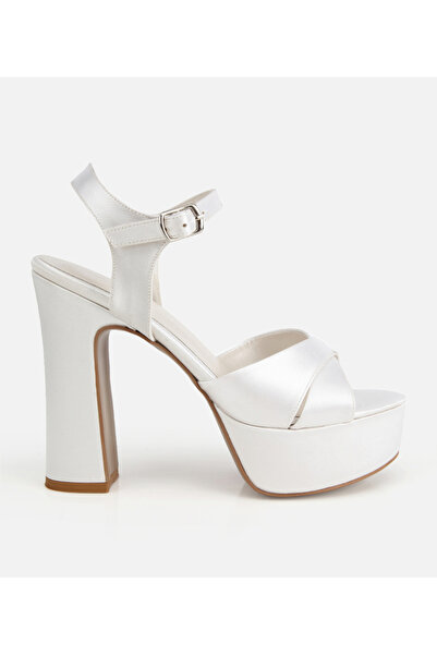 Hotiç Kadın Saten Beyaz Yüksek Topuklu Sandalet