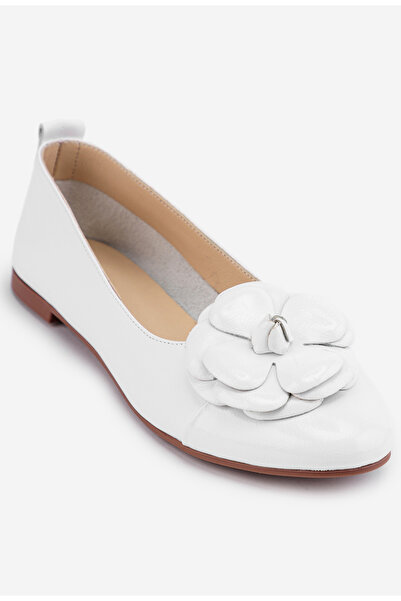 Dasha Balerini dama albi din piele cu ornament floare
