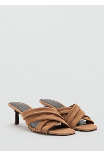 MANGO Woman Çapraz askılı süet deri sandalet