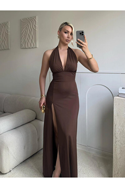 Zora Butik Halter Yaka Sırt Bağlamalı Yırtmaçlı Maxi Elbise - KAHVE