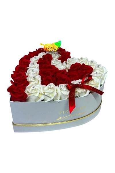 velve Aranjament floral Love Impact in cutie inima cu 41 trandafiri din sapun...