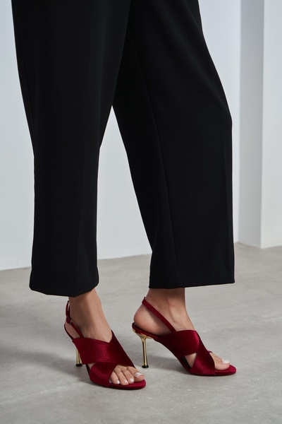 NİŞANTAŞI SHOES Zoya Burgundy Velvet Cross Strap Thin Heeled Women's Sandals