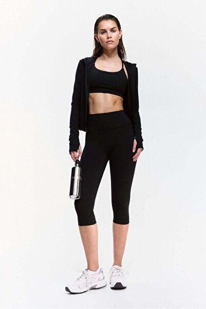 H&M بنطلون رياضي كابري مع تقنية SculptMove ™