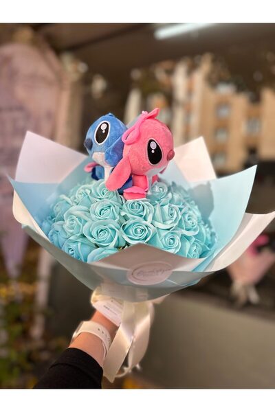 Buchetezie Women's Gift Bouquet Mini Stitch&Angel with Soap Roses