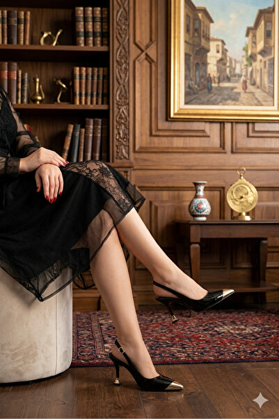 MİSS ZÜLÜF Women's Gold Toe Pad Detail Heeled Shoes